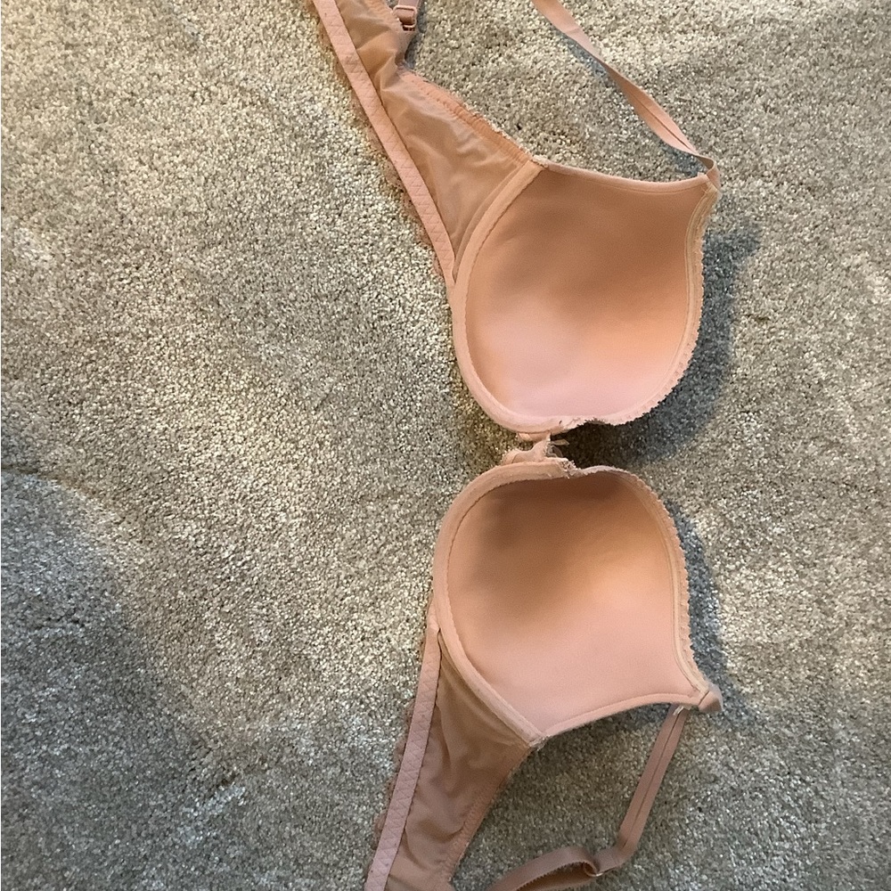 Victoria’s Secret Push-up Demi 36C in beige. - Picture 6 of 7
